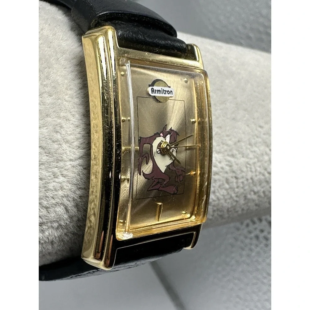Armitron 1996 Tasmanian Devil‎ New Battery Tank Watch 25MM 7.25